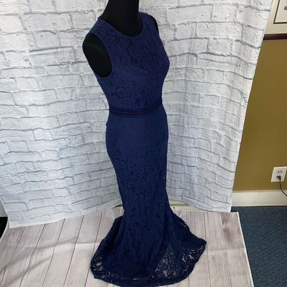 Lulus trumpet floor length gown fully lined with lace overlay sz S - Picture 15 of 15